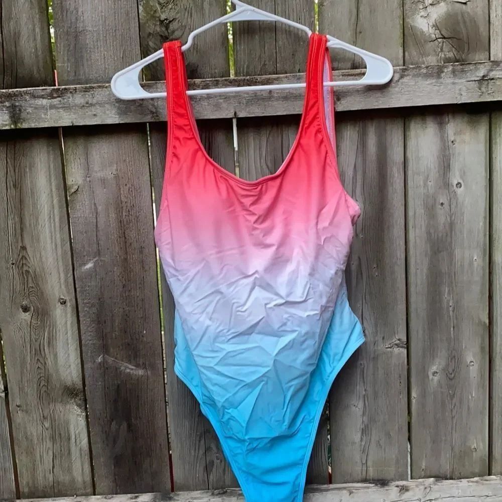 Xhilaration Swimsuit sz. XL